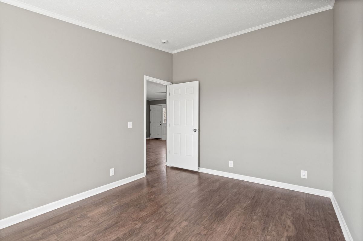 Remodeled doublewide in Lexington, Indiana — photo 10