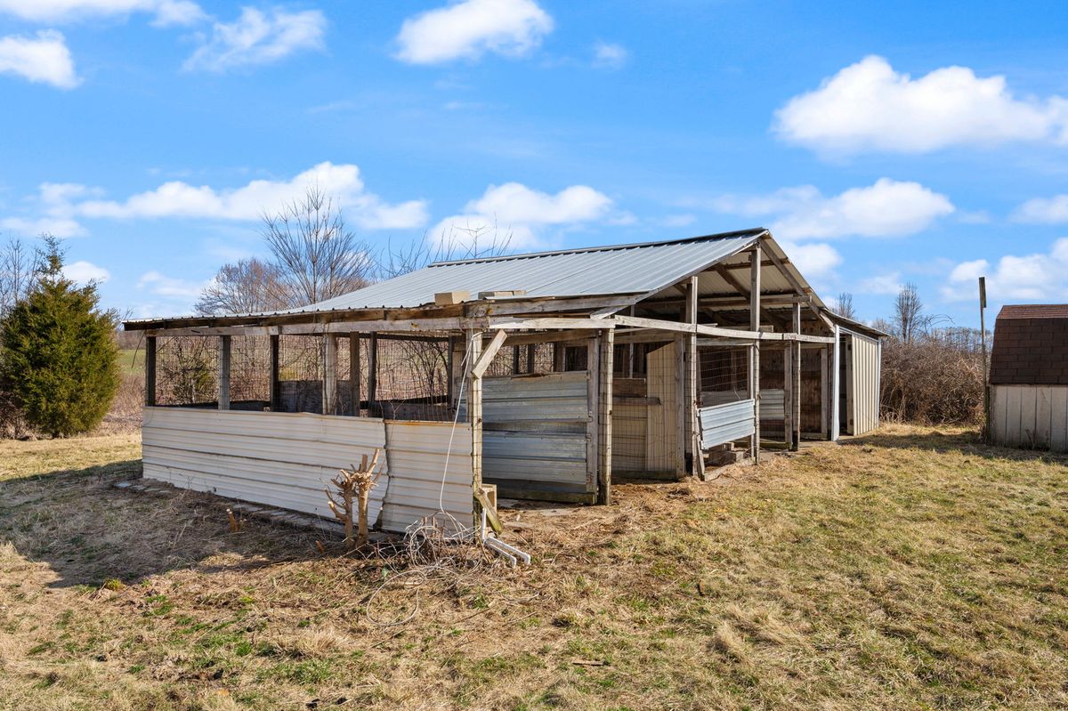 Remodeled doublewide in Lexington, Indiana — photo 3