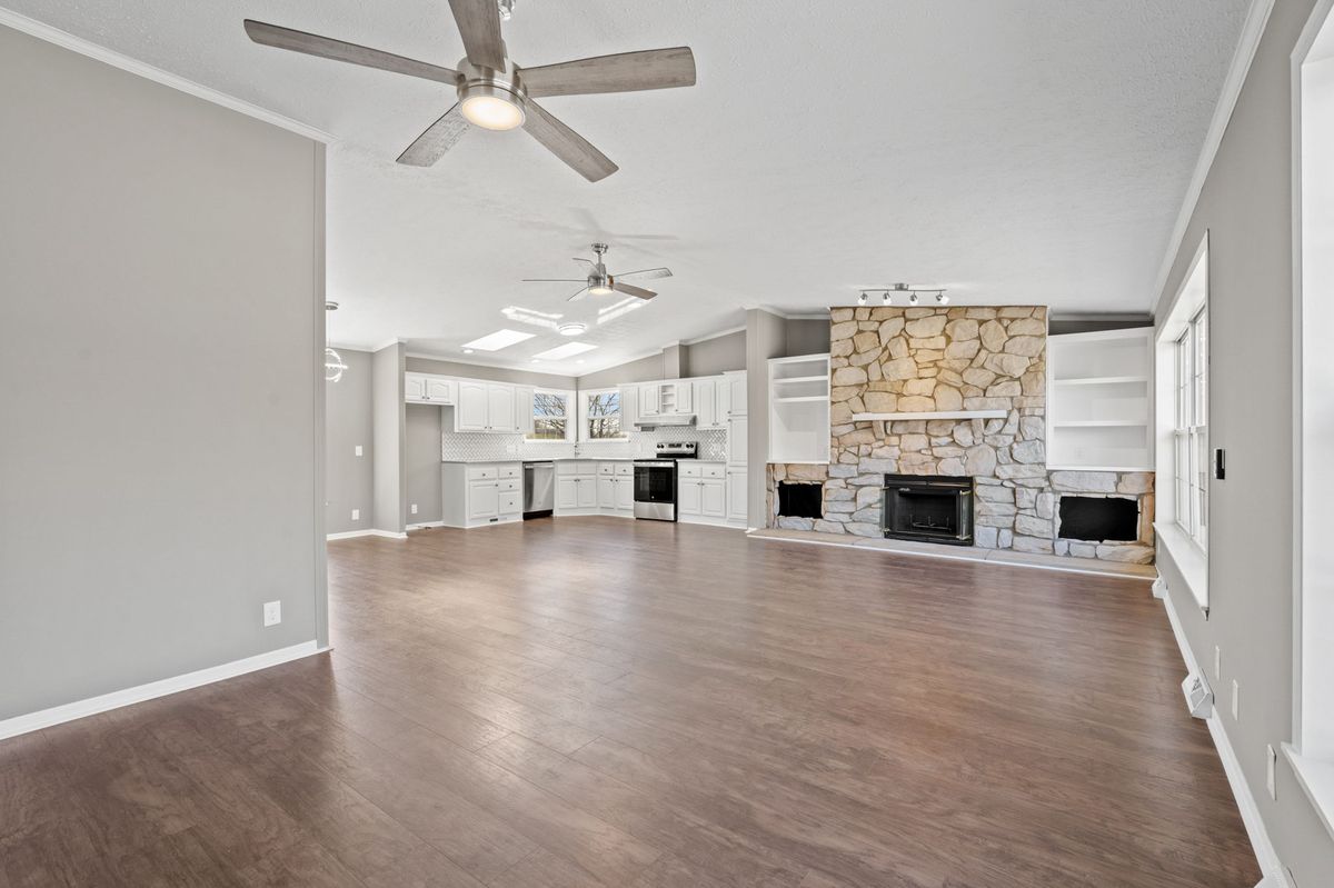 Remodeled doublewide in Lexington, Indiana — photo 6