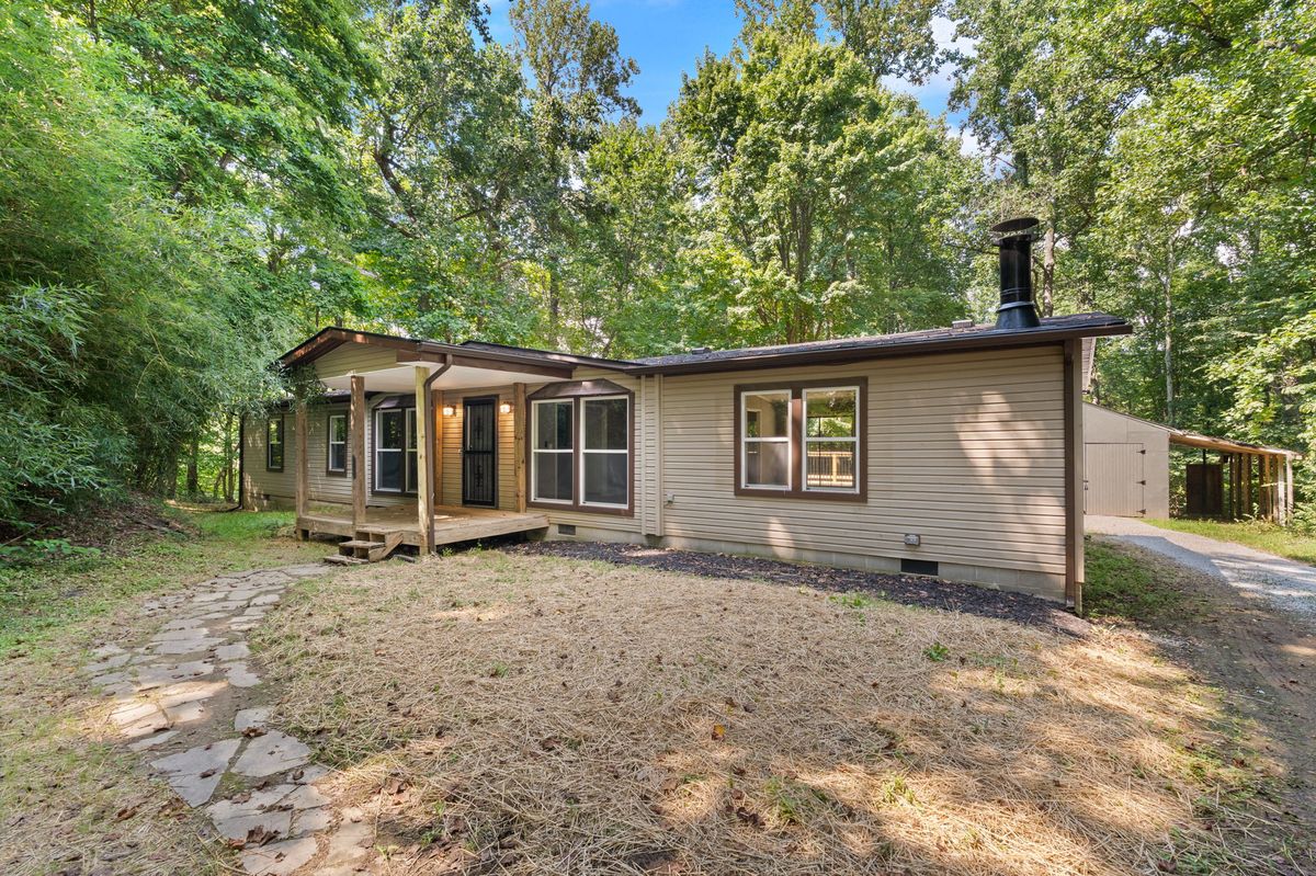 Remodeled manufactured home in Shepherdsville, Kentucky — exterior view