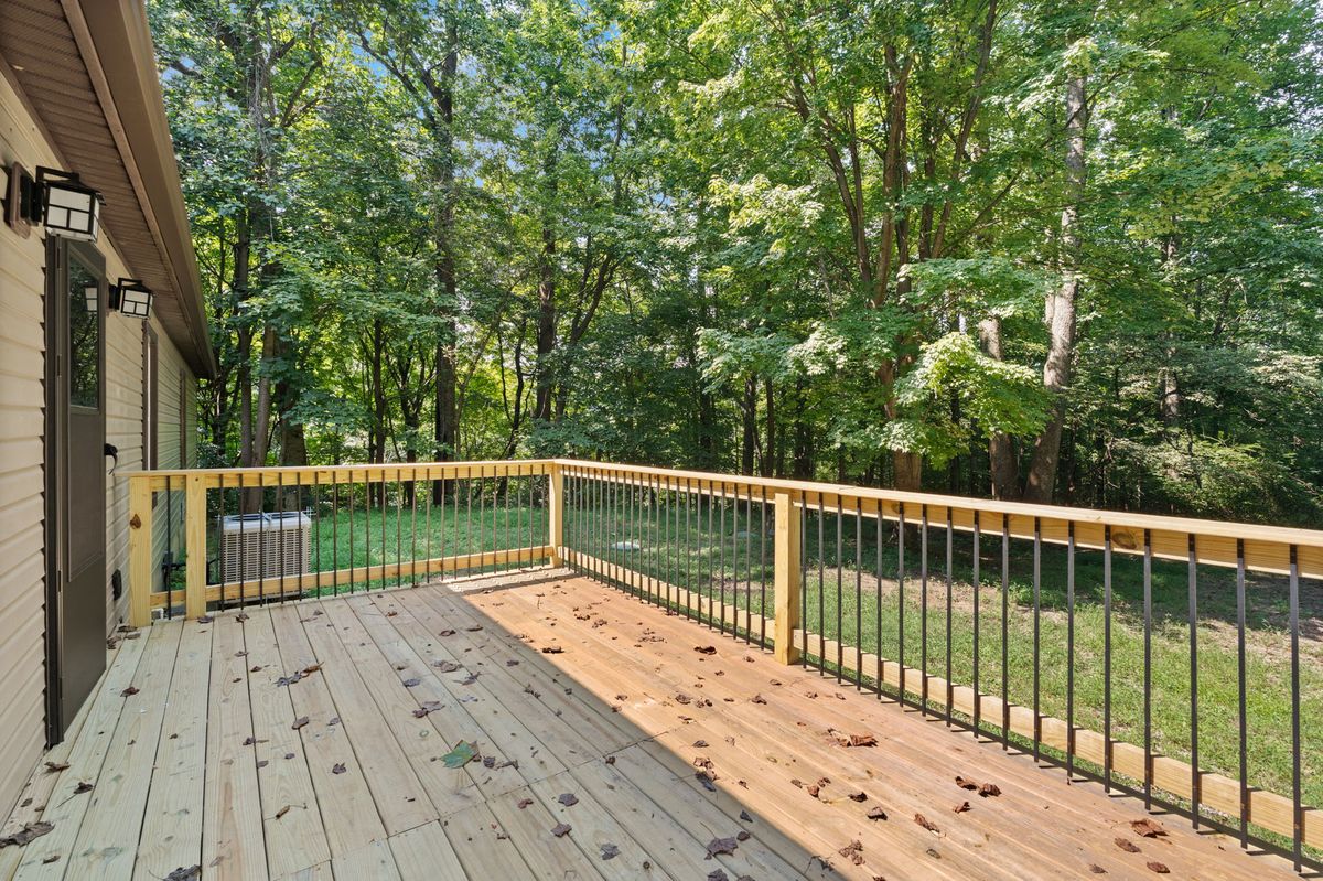 Remodeled doublewide in Shepherdsville, Kentucky — photo 4